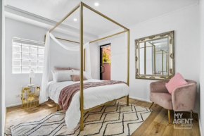 Central City Chic - sleeps 6, free parking